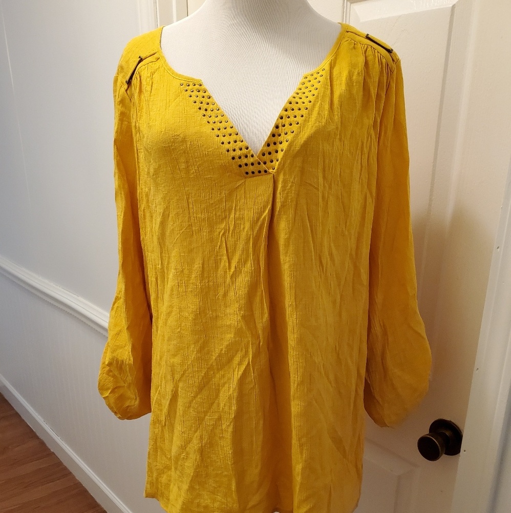 Lee blouse